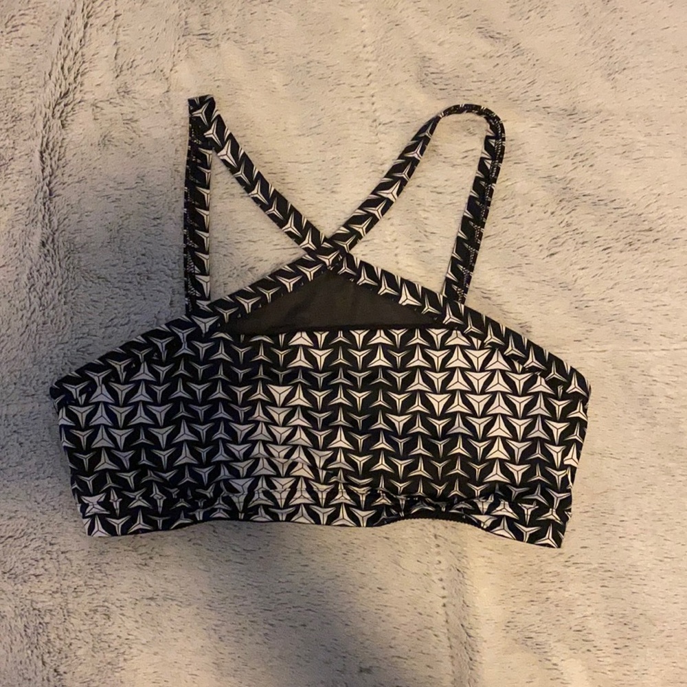 VS sports bra